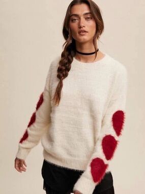 NWT Listicle Fuzzy Hearts Sweater